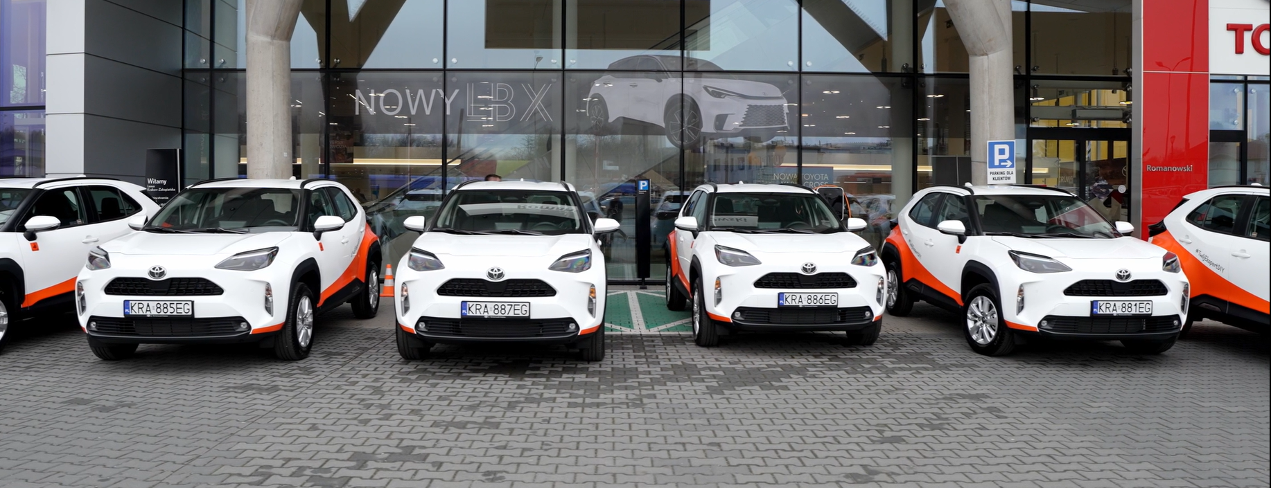 Nowa flota samochodowa od Toyota Romanowski dla Dragon Poland